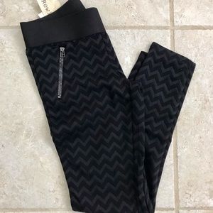 Rewind Black Pants with Chevron Pattern Ankle Length